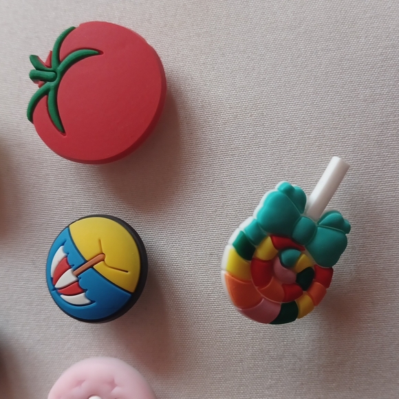 6 Croc Charms Multicolor - Picture 3 of 5